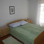 30m Vom Entfernt- Mit Gemeinschaftspool By Interhome קריקווניצה