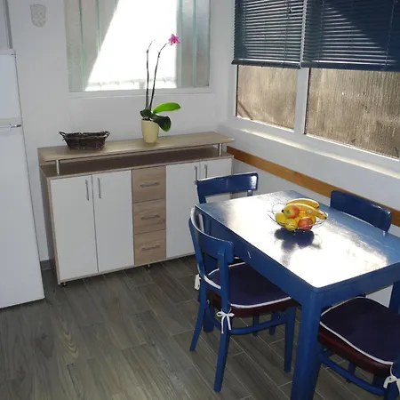 30m Vom Entfernt- Mit Gemeinschaftspool By Interhome
