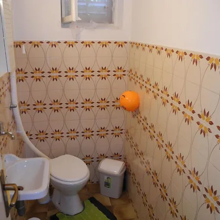 30m Vom Entfernt- Mit Gemeinschaftspool By Interhome 아파트 크리크베니카
