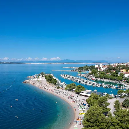 شقة 30m Vom Entfernt- Mit Gemeinschaftspool By Interhome *