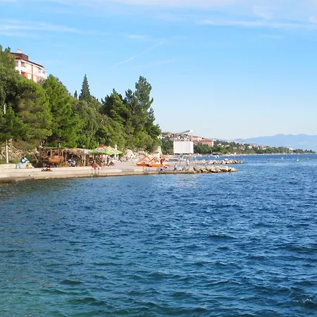 30m Vom Entfernt- Mit Gemeinschaftspool By Interhome شقة