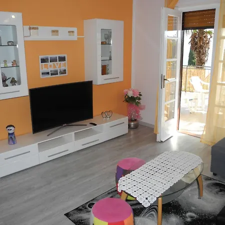 דירה 30m Vom Entfernt- Mit Gemeinschaftspool By Interhome *