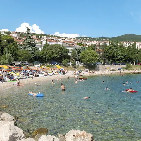 30m Vom Entfernt- Mit Gemeinschaftspool By Interhome Apartment Crikvenica